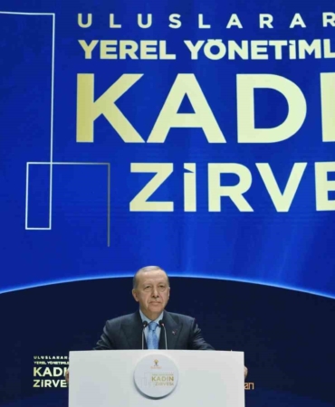 Cumhurbaşkanı Erdoğan: "Hiçbir ayrım yapmadan şehrine hizmet edenin yanında, şehrini yağmalayanın karşısında olacağız"