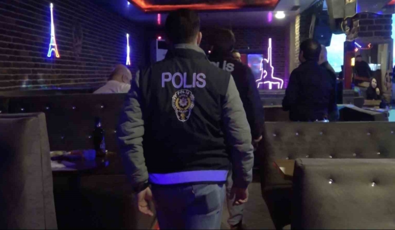 Bursa’da yılbaşı öncesi geniş çaplı uygulama: Kaçak ve sahte alkole geçit yok