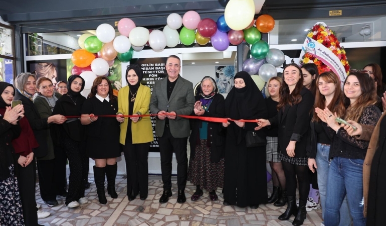 Sultangazi’de meslek edindirme kursunu bitirdi hayaline kavuştu