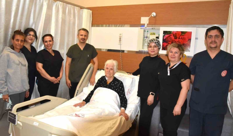 Çanakkale’de 90 yaşındaki hasta Koroner By-Pass ameliyatıyla hayata tutundu