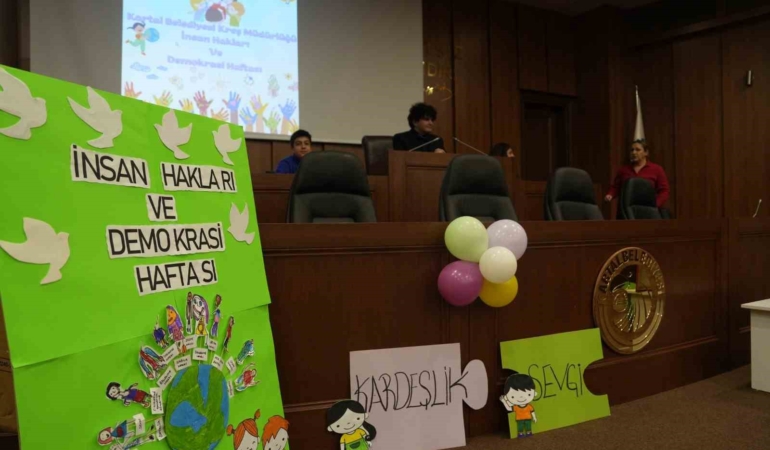 Kartal’da kreş öğrencilerinden örnek demokrasi davranışı