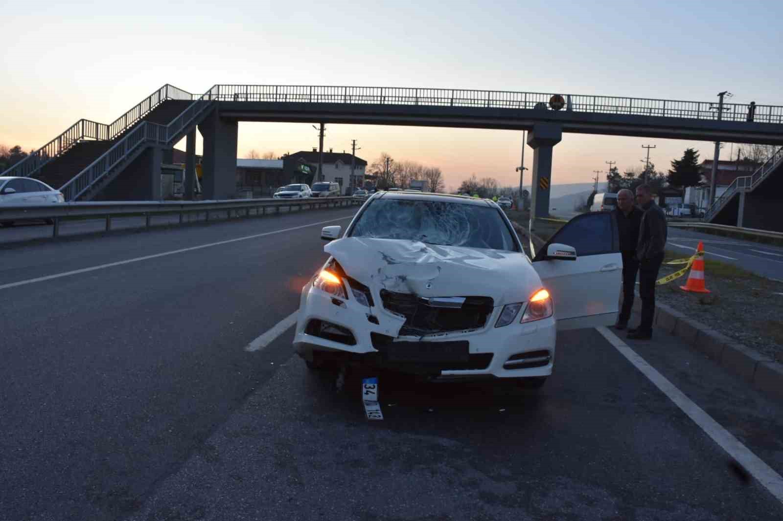 Sakarya’da feci kaza: Otomobilin çarptığı bir kişi hayatını kaybetti