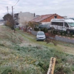 Balıkesir’de otomobil şarampole uçtu; 1 yaralı