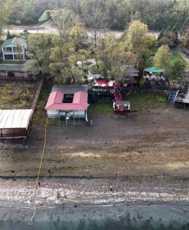 Sapanca Gölü’nde gizli borular, kesilen sazlıklar, işgal edilen kıyılar