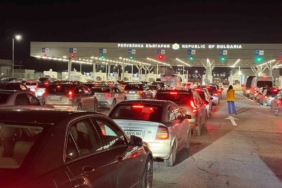 Yılbaşı alışverişini Edirne’de yapan Bulgaristan vatandaşları, dönüşte sınır kapılarında yoğunluk oluşturdu