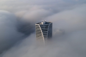 Bursa’da sis şehri yuttu