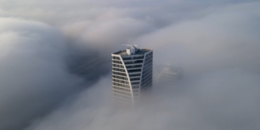 Bursa’da sis şehri yuttu