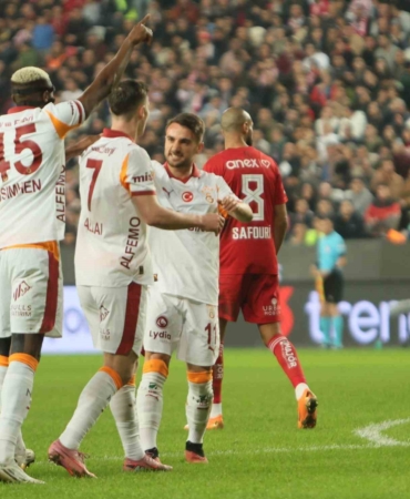 Roland Sallai’den bu sezonki ilk gol