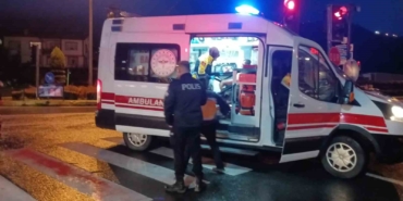 Kocaeli’de otomobil hafif ticari araca çarptı: 3 yaralı