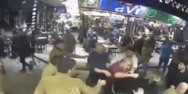 Fatih’te esnaf kavgasında yumruklar havada uçuştu