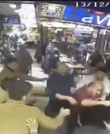 Fatih’te esnaf kavgasında yumruklar havada uçuştu