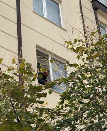 Çorlu’da ikinci kattan düşen 1 yaşındaki bebek ağır yaralandı