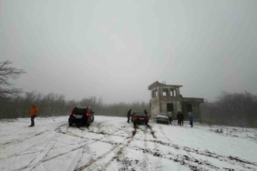 Çanakkale’de mevsimin ilk karı yağdı