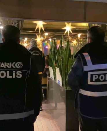 Bursa’da gece boyunca süren asayiş uygulaması: 3 ilçede aranan şahıslar yakalandı