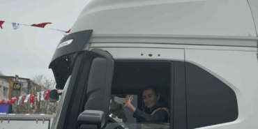 Yardım konvoyuna "kadın eli" değdi