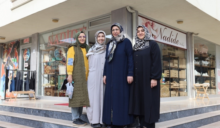 Kursiyer olarak başladıkları yolculukta patron oldular