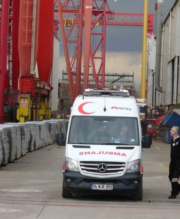 Tuzla’da tersanede iskele çöktü: 2 işçi yaralandı