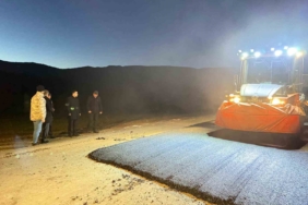 Bilecik köy yollarında asfalt mesaisi