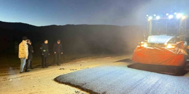 Bilecik köy yollarında asfalt mesaisi