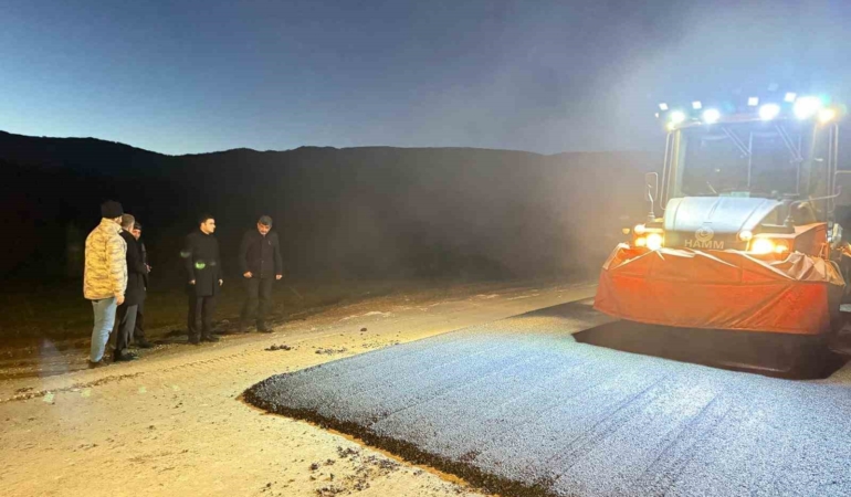 Bilecik köy yollarında asfalt mesaisi