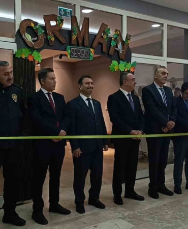 Tekirdağ’da öğrencilerden doğa temalı sergi