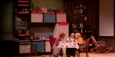 Kocaeli Şehir Tiyatroları "Üç Jokerli Konken" oyunuyla Berlin’de sahne alacak