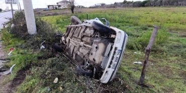 Hurdaya dönen araçtan ağır yaralı olarak çıkartılan adam hayatını kaybetti