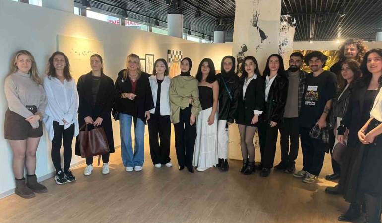 BŞEÜ’lü genç sanatçılar İstanbul’daki prestijli sergide
