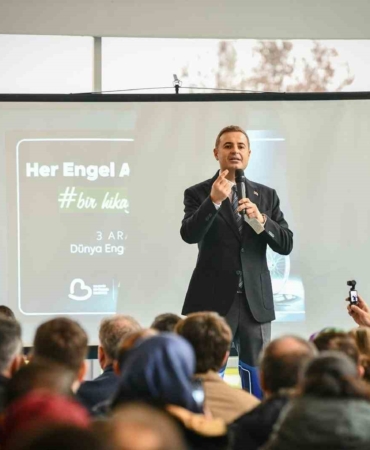 Akın: "Engelliler Günü bir güne sığdırılacak bir gün değil"