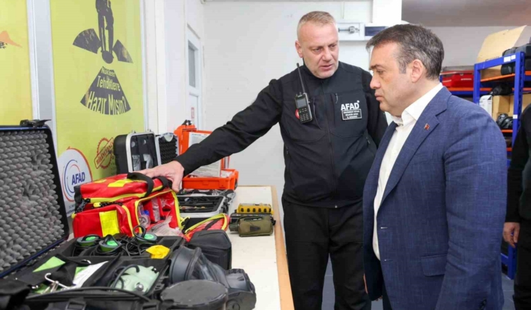 Vali Sözer AFAD’da incelemelerde bulundu