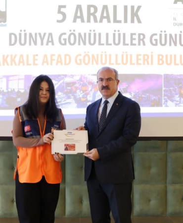 Çanakkale’de AFAD gönüllülerine kimlik kartları teslim edildi
