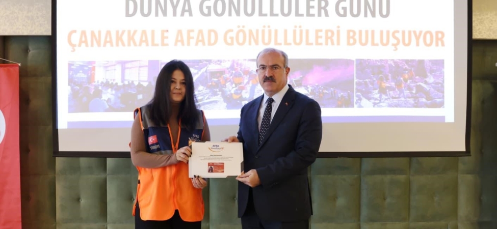 Çanakkale’de AFAD gönüllülerine kimlik kartları teslim edildi