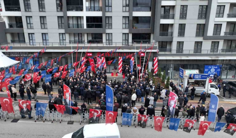 Bursa’da dayanışmanın sofrası büyüyor