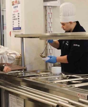 Büyükşehirde engeller sevgiyle aşılıyor