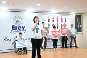 Gaziosmanpaşa’da engelli öğrenciler ve aileleri kahvaltıda buluştu