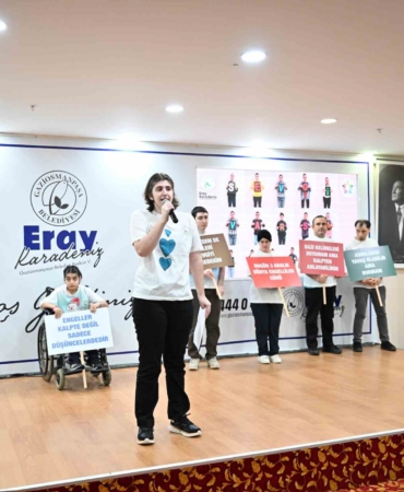 Gaziosmanpaşa’da engelli öğrenciler ve aileleri kahvaltıda buluştu