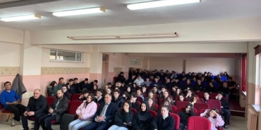Bozüyük’te öğrencilere ‘Aile’ semineri verildi