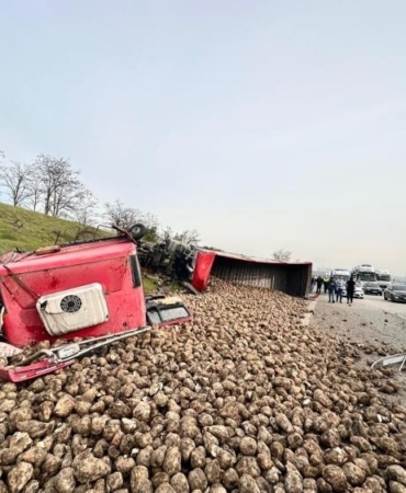 Bursa’daki tır kazasında acı haber: 1 ölü, 3 yaralı