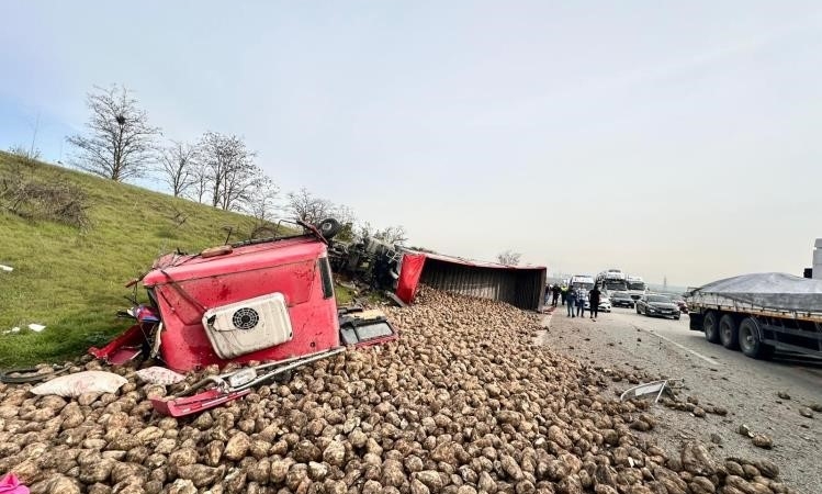 Bursa’daki tır kazasında acı haber: 1 ölü, 3 yaralı