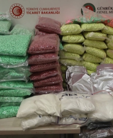 Yılbaşı öncesi Kapıkule’de dev uyuşturucu operasyonu: Yaklaşık 600 kilo zehir ele geçirildi