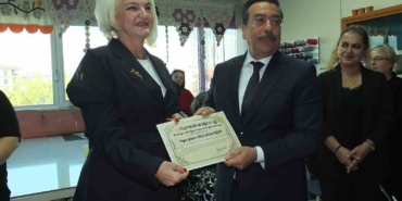 Balıkesir’de kadın hayırsevere Kaymakam teşekkürü