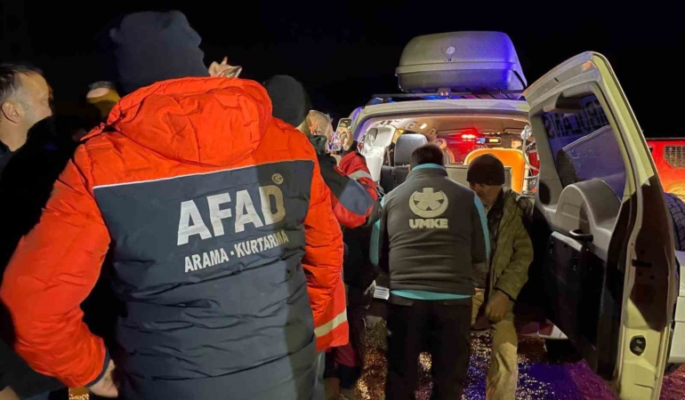 Yaylada mahsur kalan yaşlı çifte gece görüşlü dron takibi: Saatler sonra bulundular