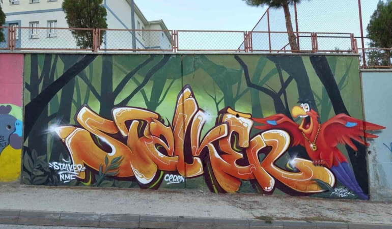 Bozüyük’te okul duvarları sanatla hayat buldu