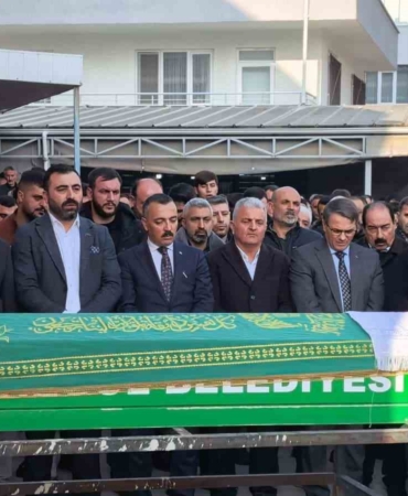 Zincirleme kazada hayatını kaybeden kişi, son yolculuğuna uğurlandı