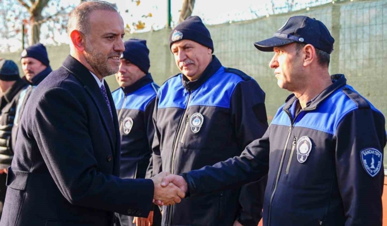 Başkan Yeğin, yeni yıl öncesi Sancaktepe Belediye personeliyle bir araya geldi