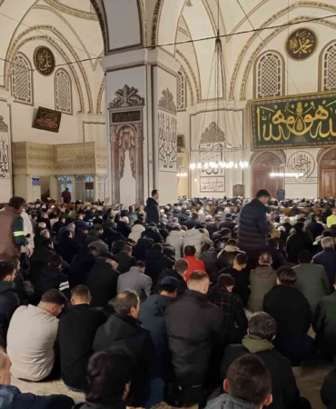Regaip Kandili’nde Bursalılar Ulu Cami’de buluştu