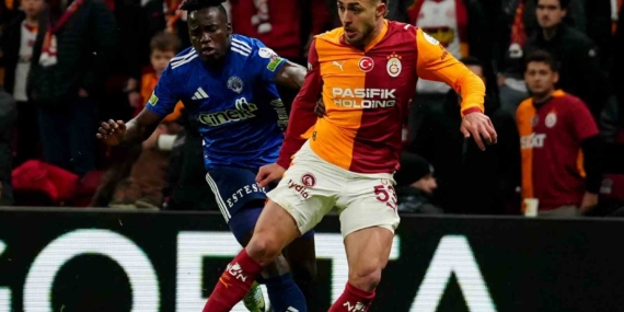 Trendyol Süper Lig: Galatasaray: 1 - Kasımpaşa: 0 (İlk yarı)