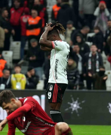 Trendyol Süper Lig: Beşiktaş: 2 - Gaziantep FK: 2 (Maç sonucu)