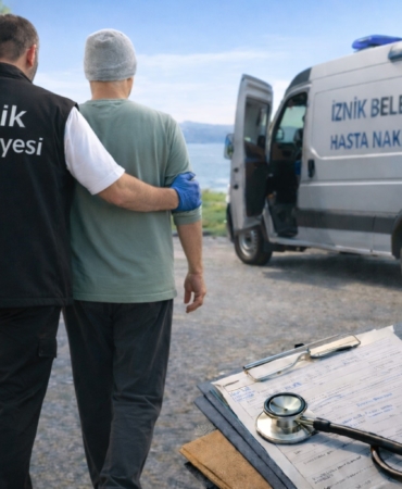 İznik Belediyesi 2025 yılında 5 bin hasta nakil hizmeti gerçekleştirdi