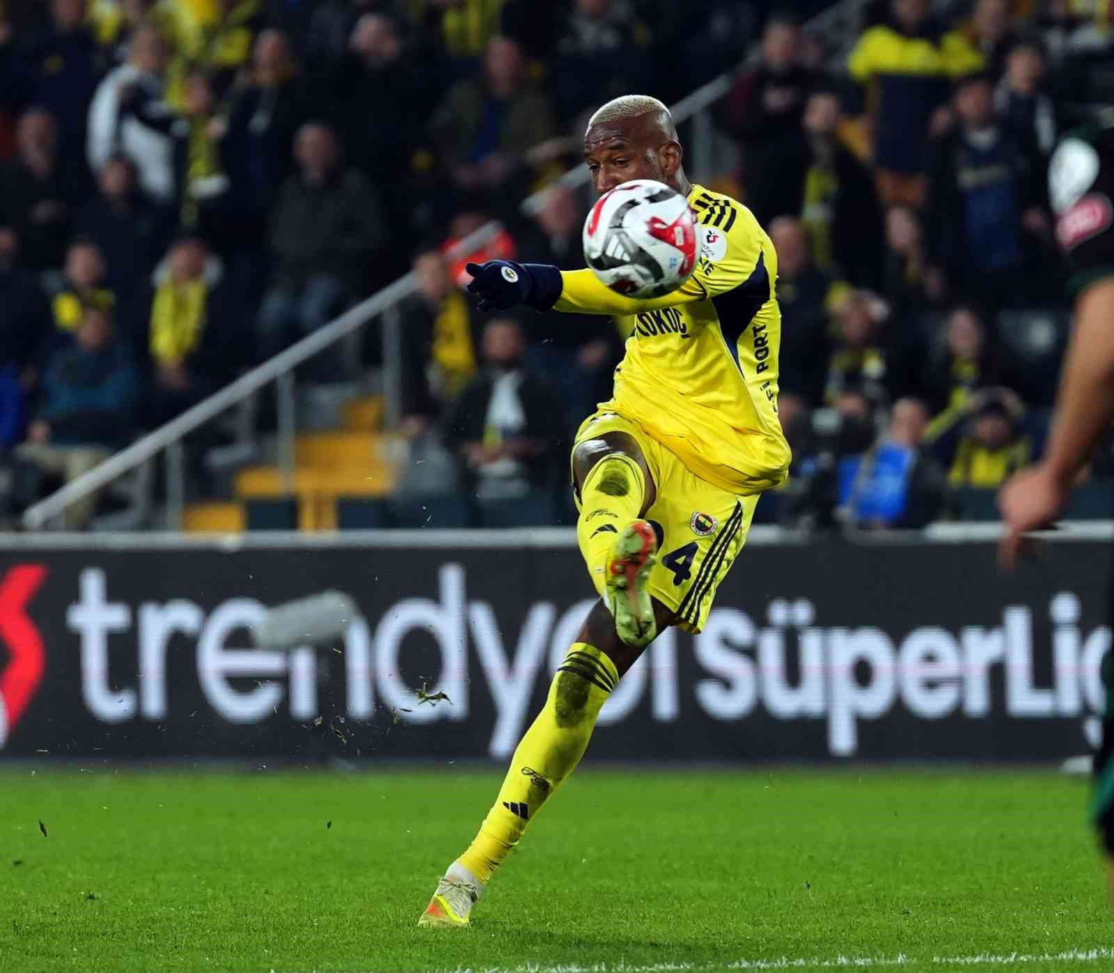 Trendyol Süper Lig: Fenerbahçe: 4 - Konyaspor: 0 (Maç sonucu)